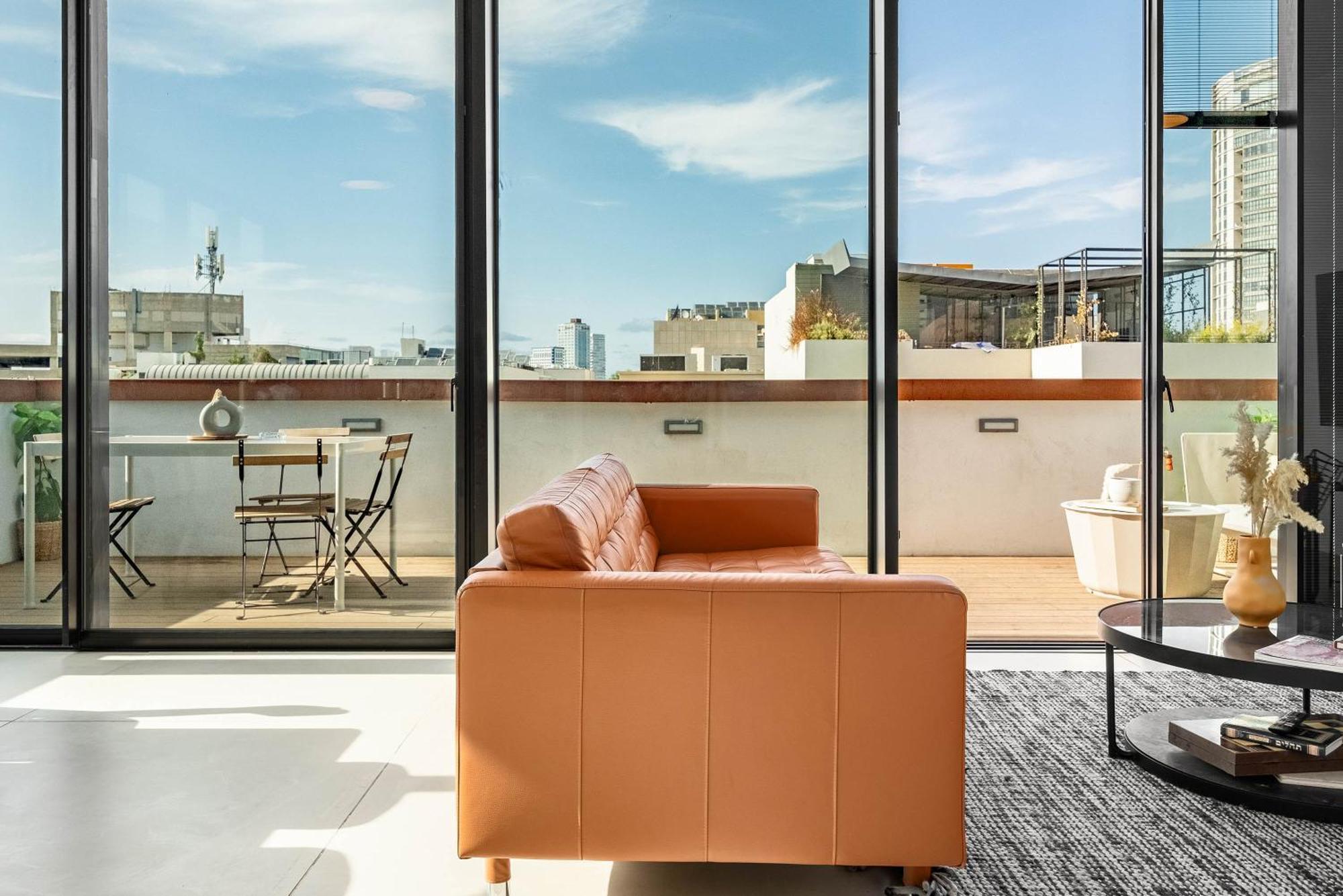 Montefiore Rooftop By Nimizz * Tel Aviv